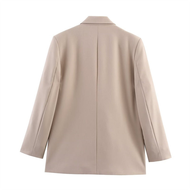 Manteau cape en laine avec col à revers et boutons