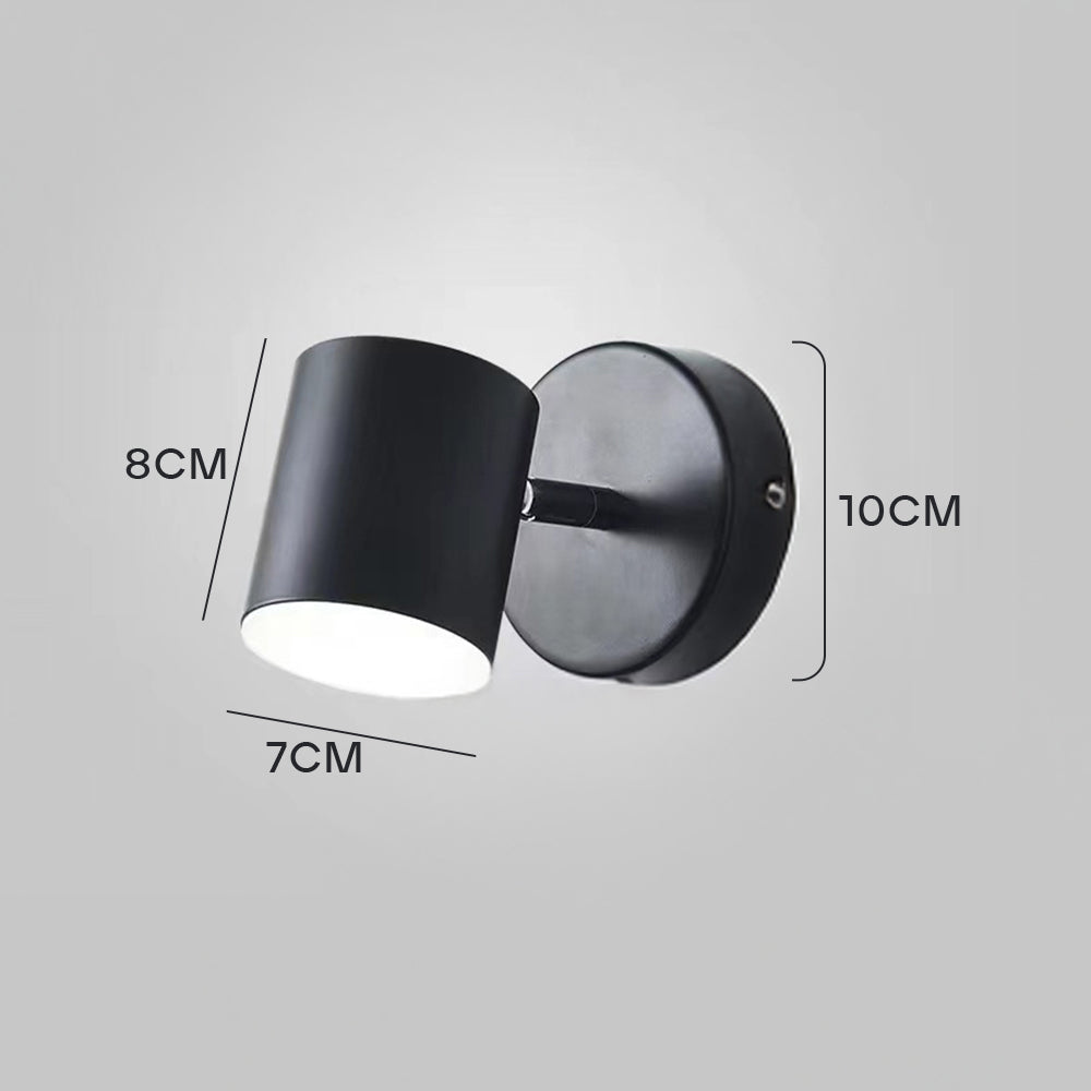 Éclairage chaleureux émis par l'applique murale