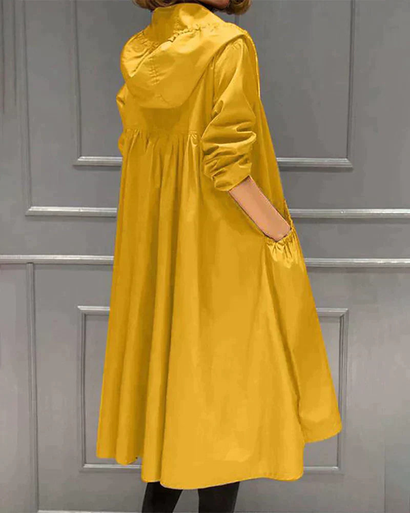 Fermeture éclair du manteau imperméable vue de près
