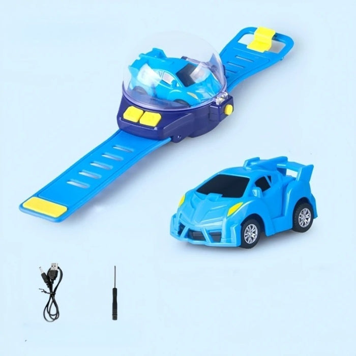 Gros plan sur le compartiment moulé contenant la voiture miniature