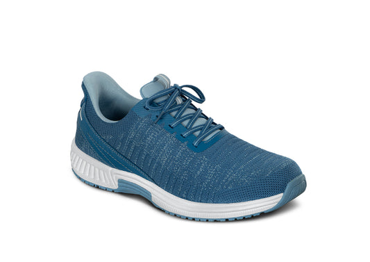 Vue d'ensemble des chaussures sans lacets sur surface plane