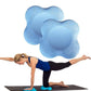 Coussin de yoga épais sur sol en bois