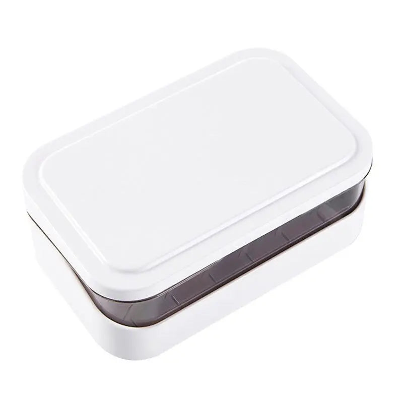 Gros plan sur les dimensions compactes de la boîte à savon