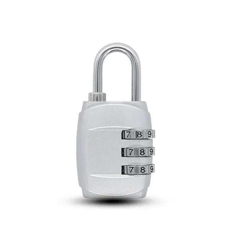 Cadenas gris avec combinaison à trois chiffres, vue de face