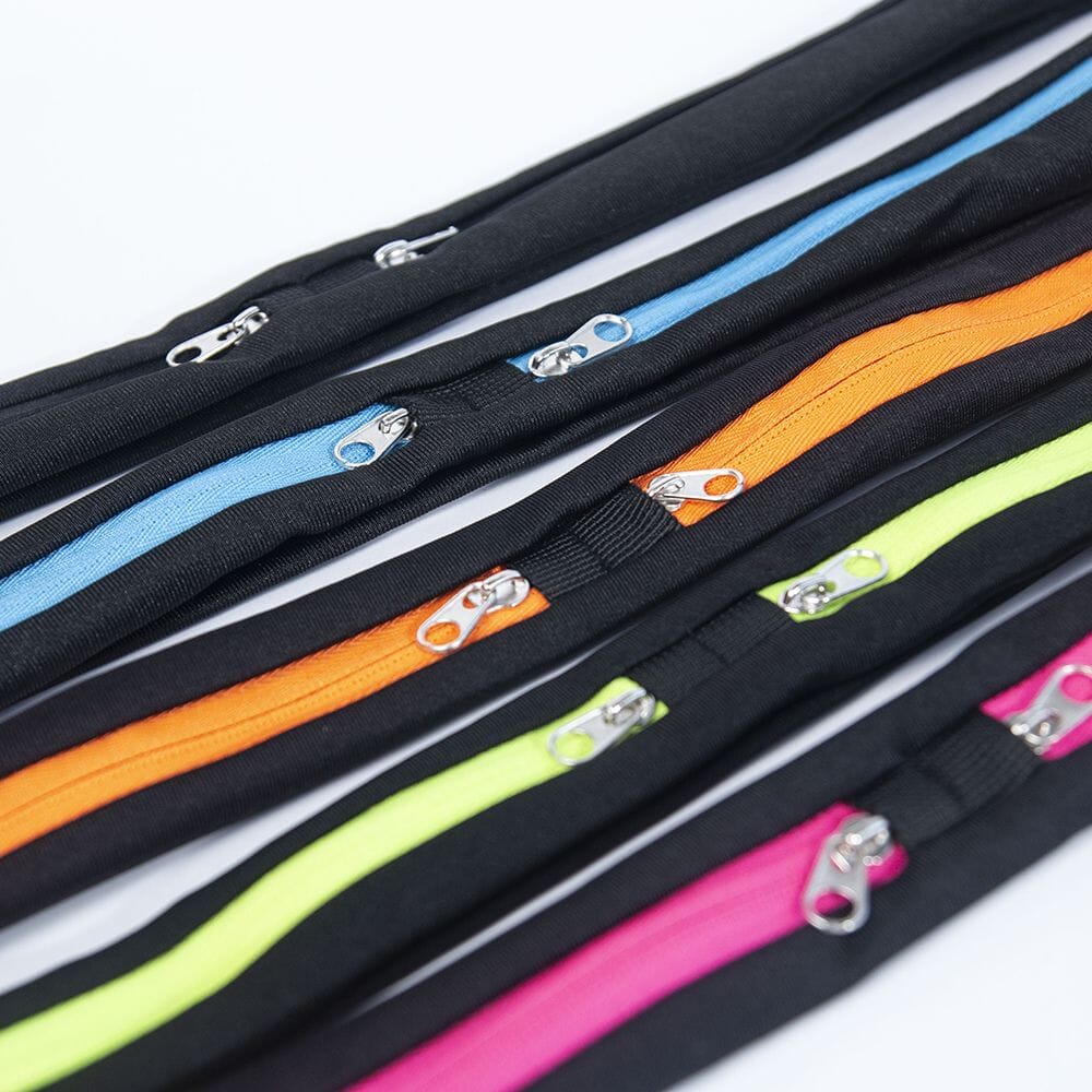 Vue rapprochée des poches extensibles de la ceinture
