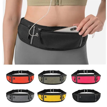 Détail des poches zippées de la ceinture de voyage