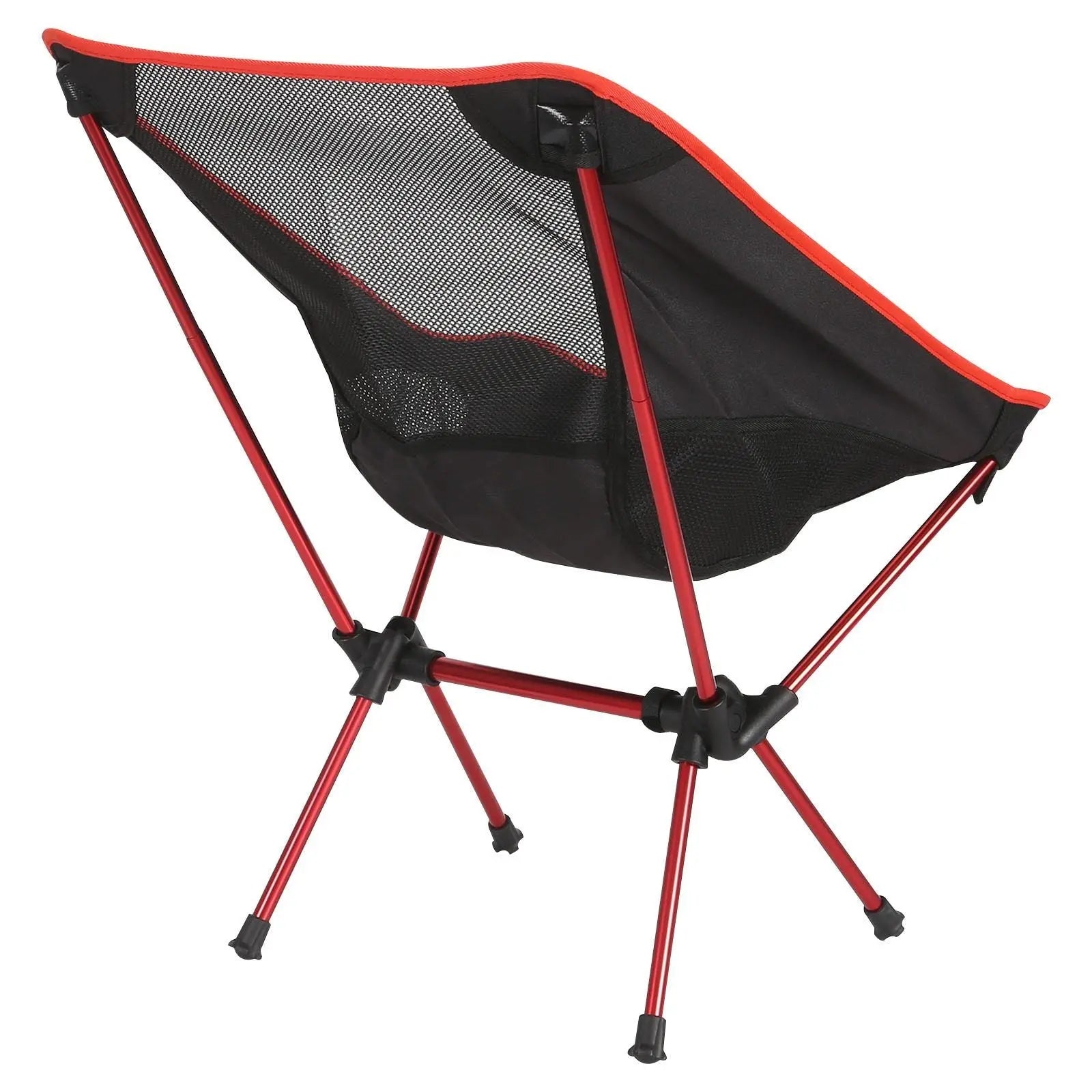 Chaise de camping dépliée montrant son assise confortable