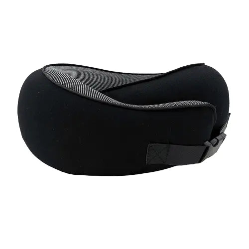Coussin noir pour soutien de la tête, détail du tissu doux