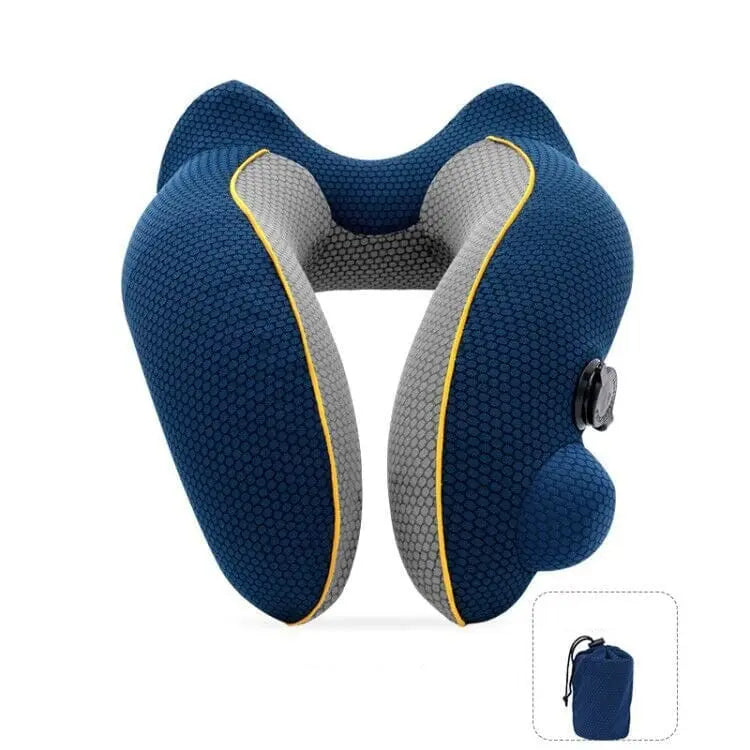 Coussin bleu marine sur une surface plane