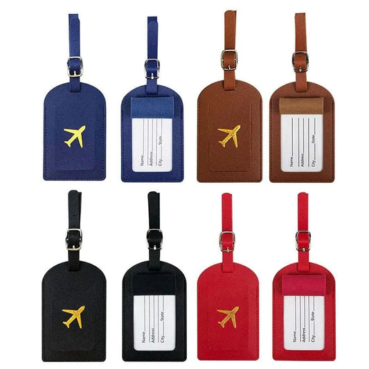 Étiquette bagage dorée avec motif avion sur fond neutre