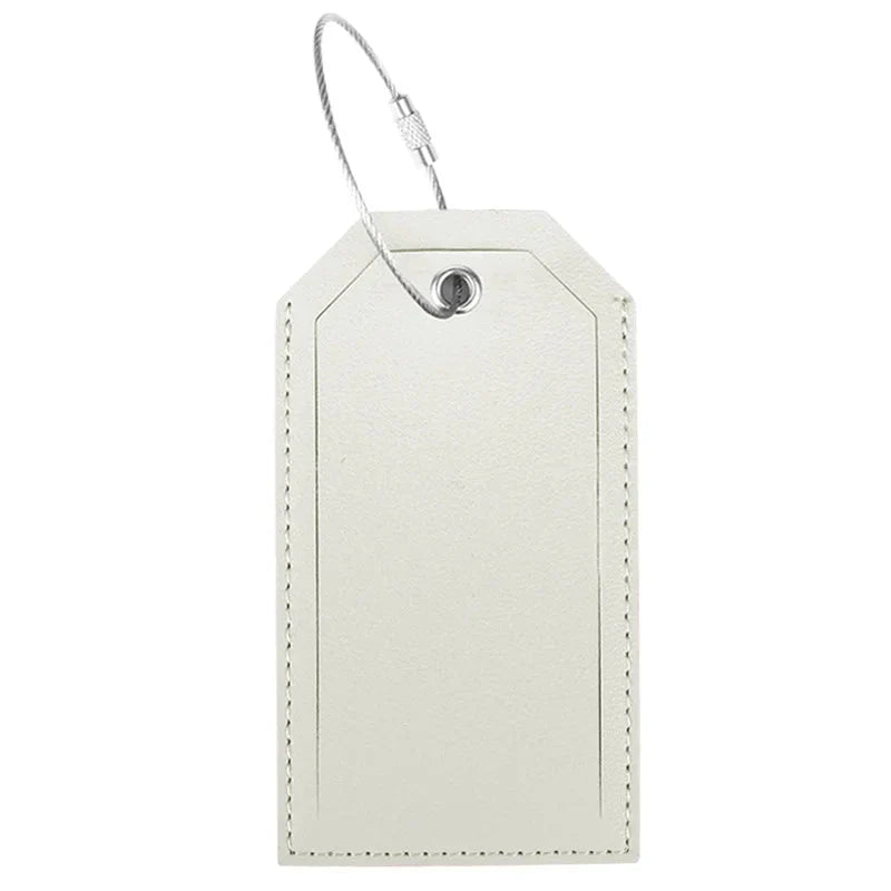 Étiquette de voyage jaune sur fond blanc