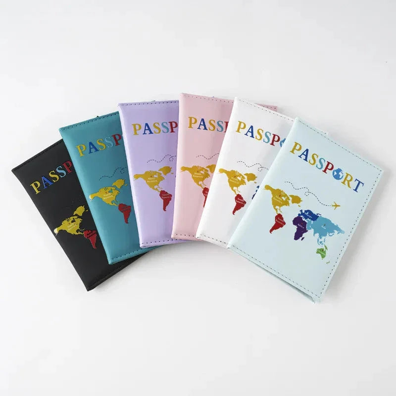Étui à passeport avec carte du monde en relief colorée