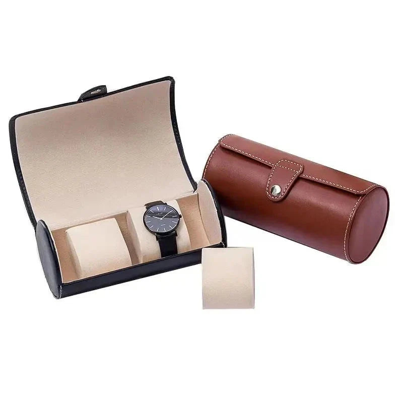 Vue d'ensemble d'un étui de voyage ouvert pour montres