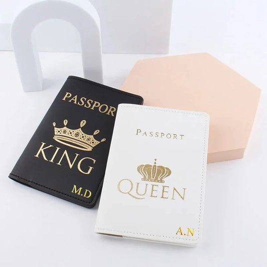 Étui passeport blanc avec inscription 'Queen' pour femme