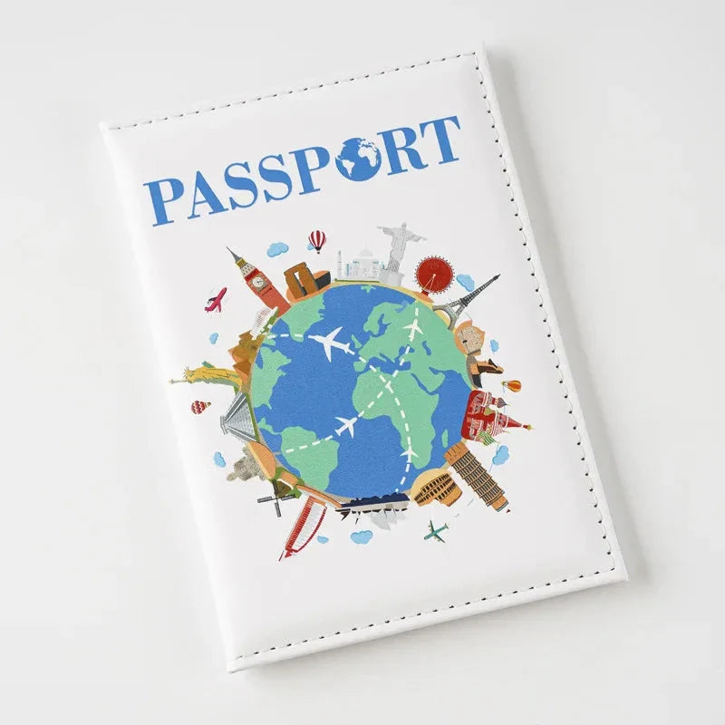 Étui passeport fermé, prêt pour l'aventure mondiale