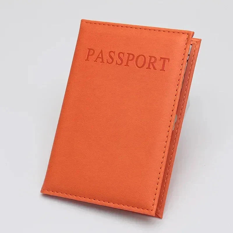 Étui passeport orange, lumineux et accrocheur, en vue d'ensemble