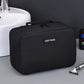 Version noire élégante de la trousse de toilette pour homme