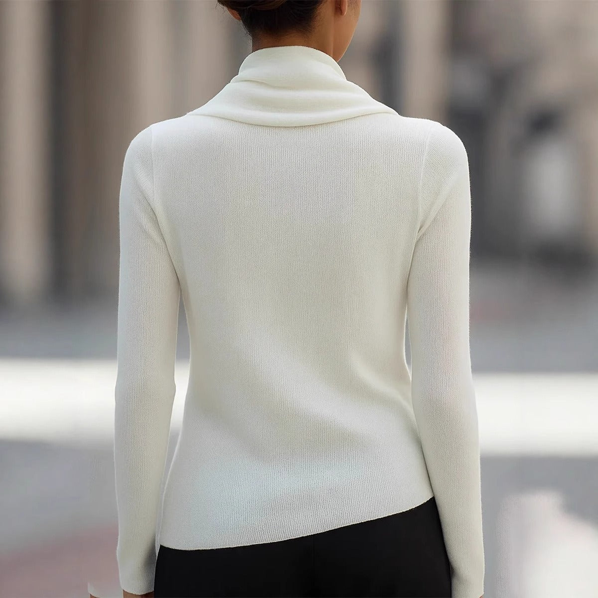 Pull col drapé en tissu doux, vue de face
