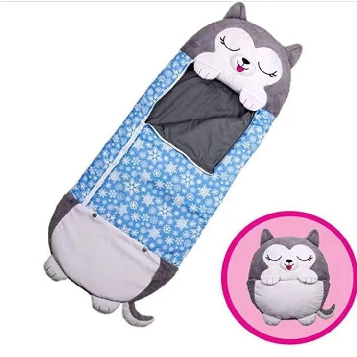 Gros plan sur la texture douce du sac de couchage