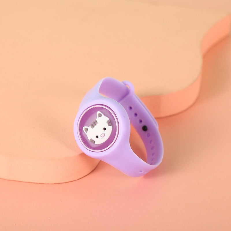 Gros plan sur le bracelet en silicone sans BPA