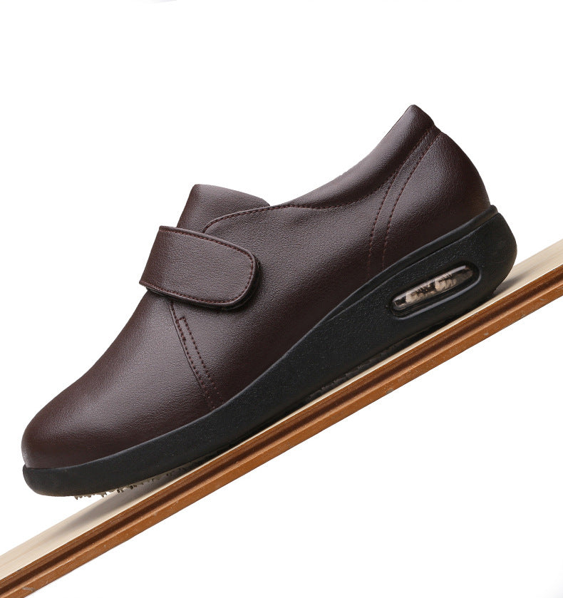 Vue arrière de la chaussure orthopédique pour femmes