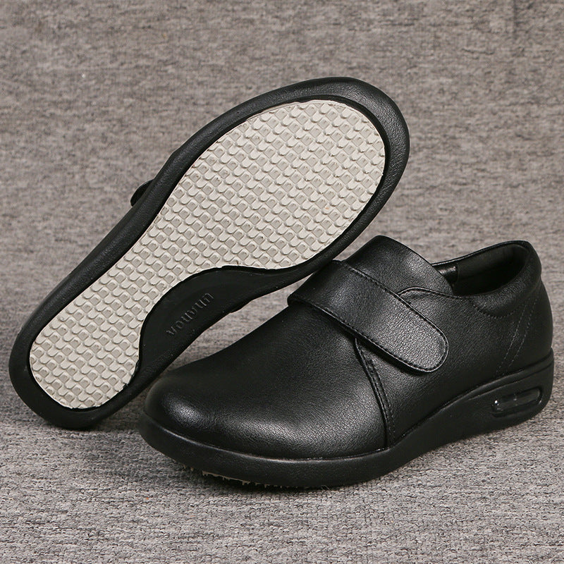 Vue latérale de la chaussure orthopédique légère pour femmes