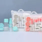Kit de voyage avec flacons et pots dans une trousse transparente