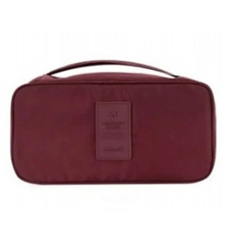 Pochette bordeaux pour lingerie, idéale pour voyages