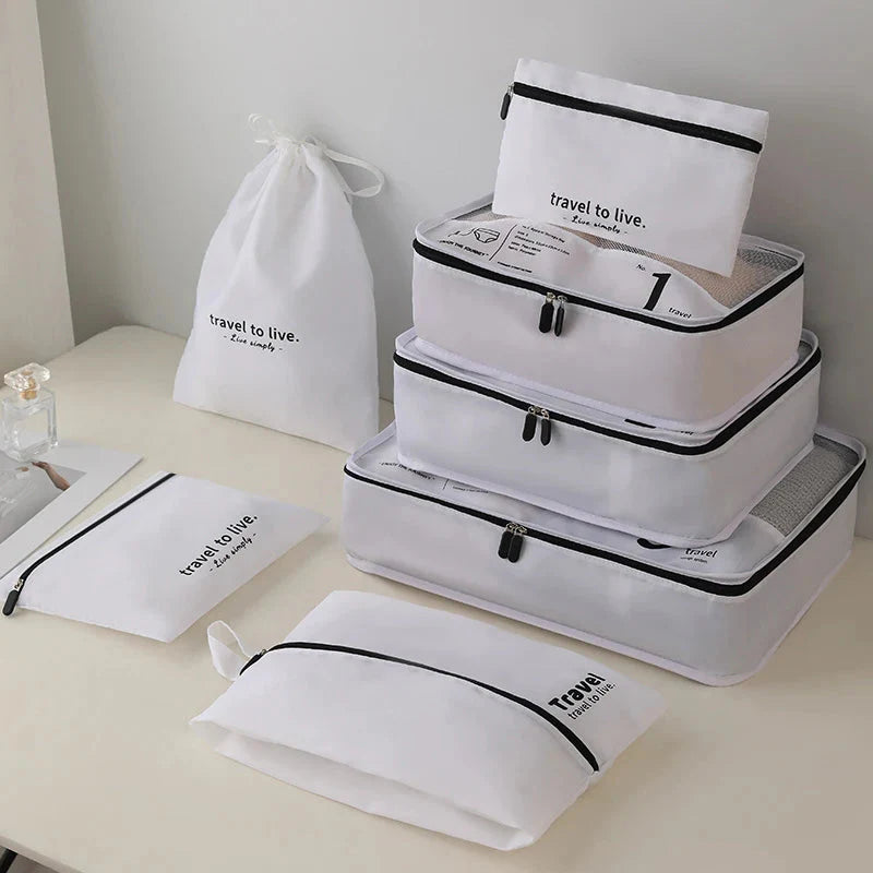 Organisateurs blancs, idéaux pour séparer les vêtements