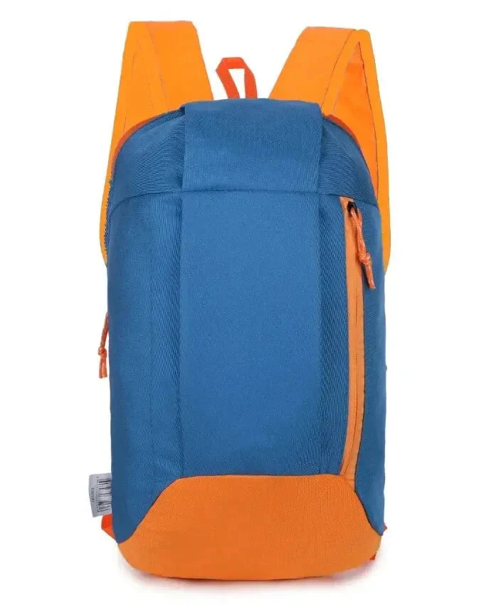 Sac à dos bleu ciel et orange, vue de profil