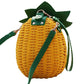 Détail du fermoir bouton-pression du sac ananas