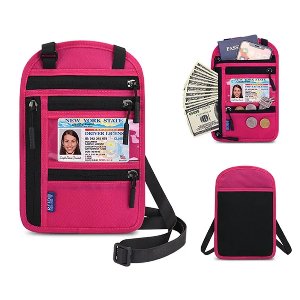 Pochette suspendue montrant sa taille compacte et pratique