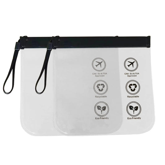 Pochettes transparentes posées sur une surface blanche