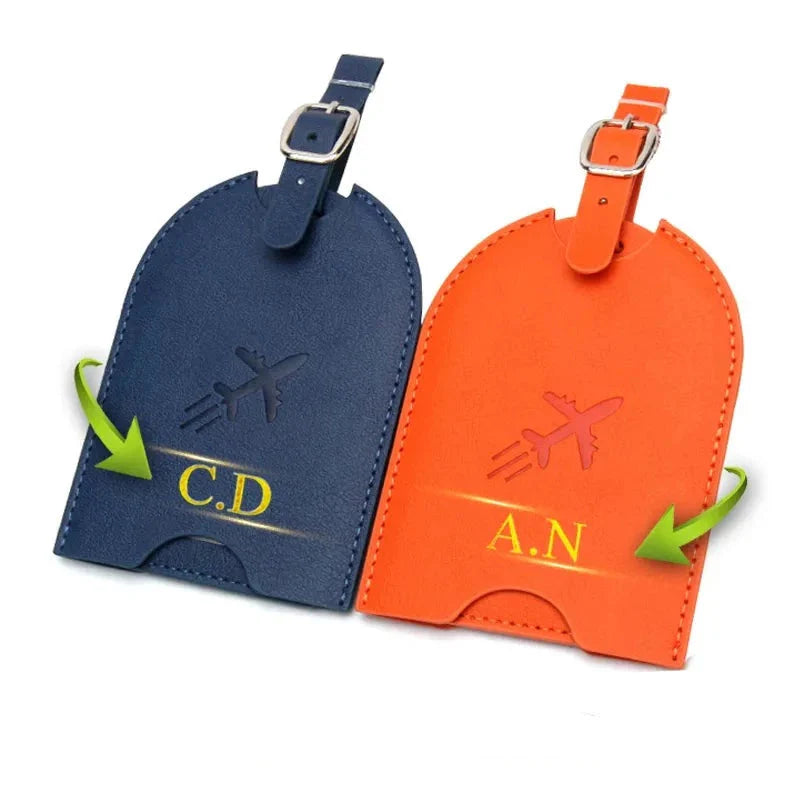 Étiquette de bagage bleu marine avec détails soignés