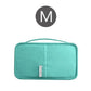 Gros plan sur la fermeture éclair robuste du portefeuille de voyage
