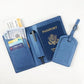 Portefeuille de voyage ouvert montrant compartiments pour documents