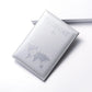 Protège-passeport gris clair avec design de carte du monde
