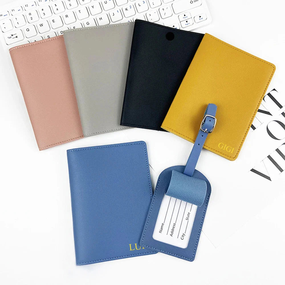 Protège passeport et étiquette valise personnalisables en cuir synthétique