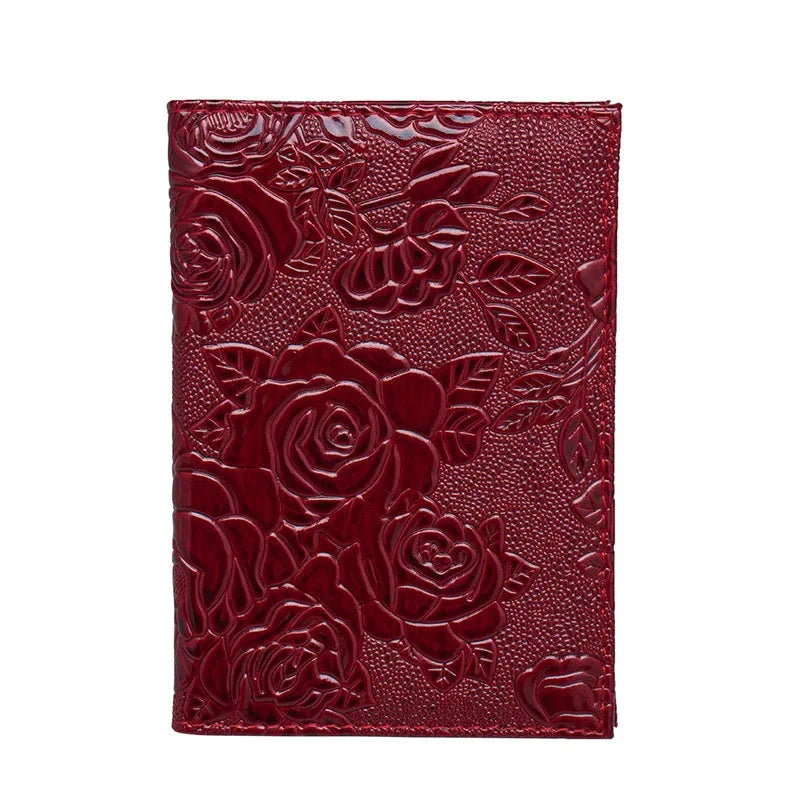 Protège-passeport bordeaux avec texture florale élégante