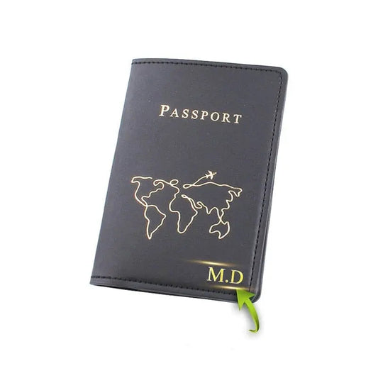 Étui passeport ouvert montrant emplacements pour cartes