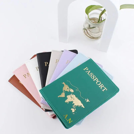 Protège-passeport blanc, motif carte du monde et avion