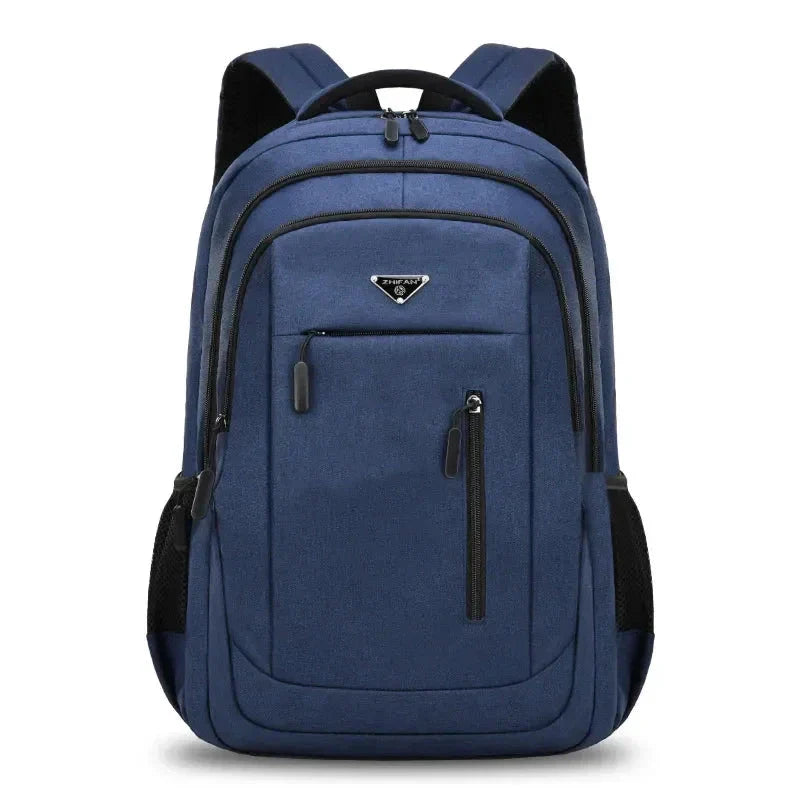 Sac à dos bleu marine avec multiples poches de rangement
