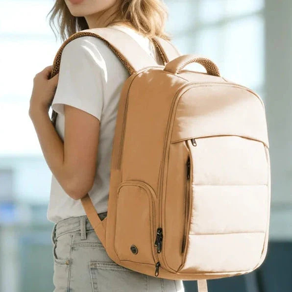 Sac à dos ouvert montrant l'organisation intérieure