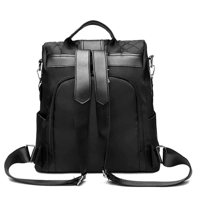 Vue de côté du sac à dos anti-vol pour femme