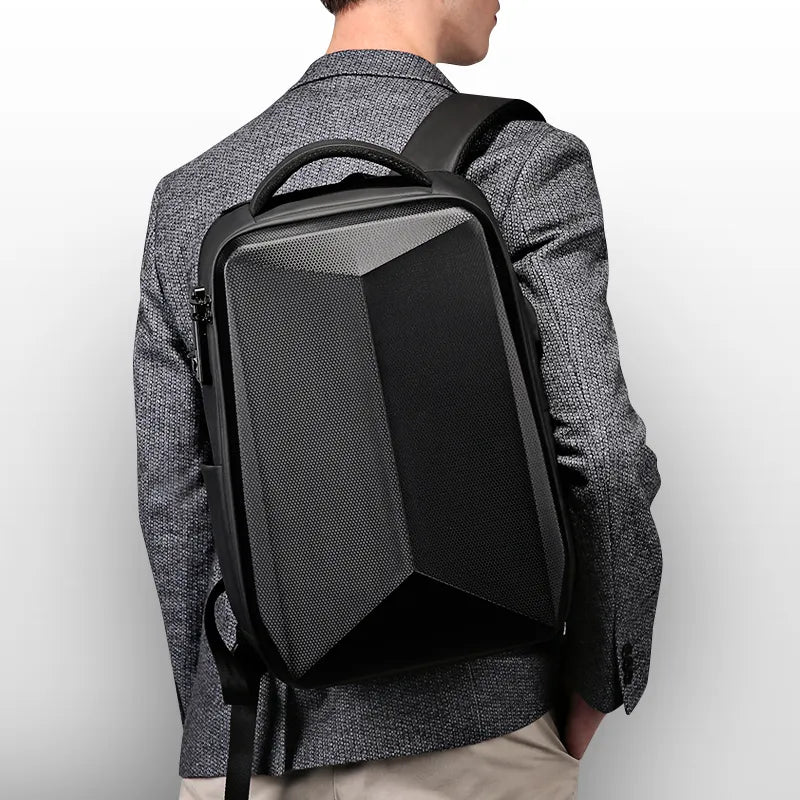 Détail de la poche antivol située au dos du sac