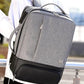 Détail du port USB externe sur le sac à dos antivol