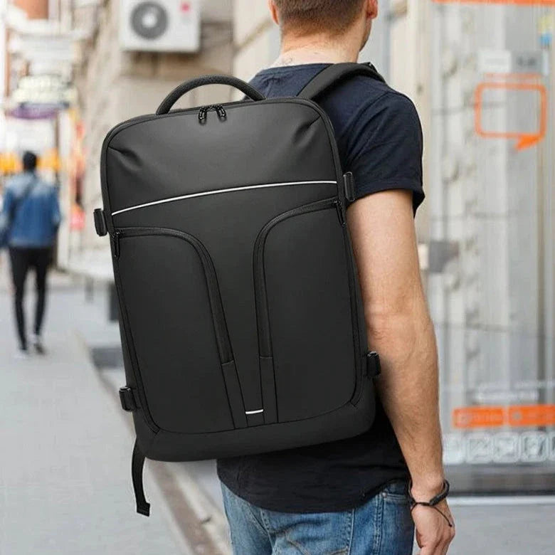 Sac à dos avec système de compression sous vide