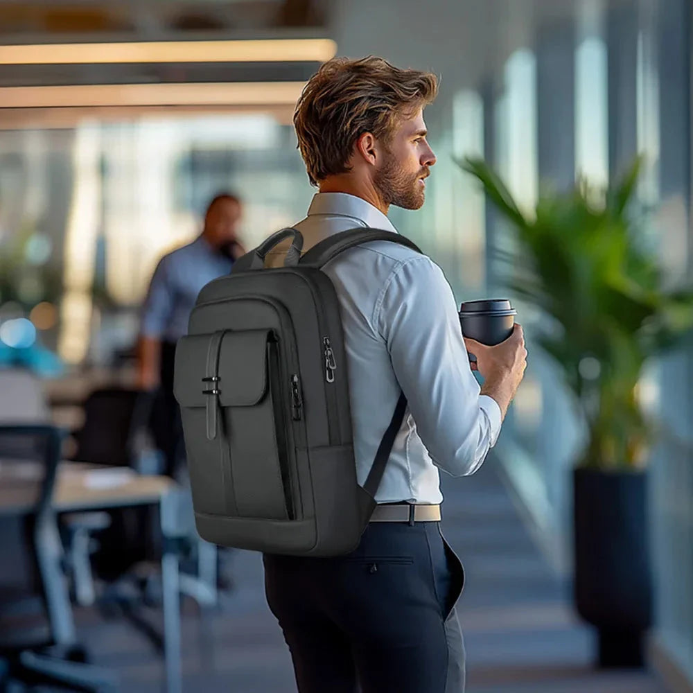 Sac à dos professionnel fin et imperméable, vue de face