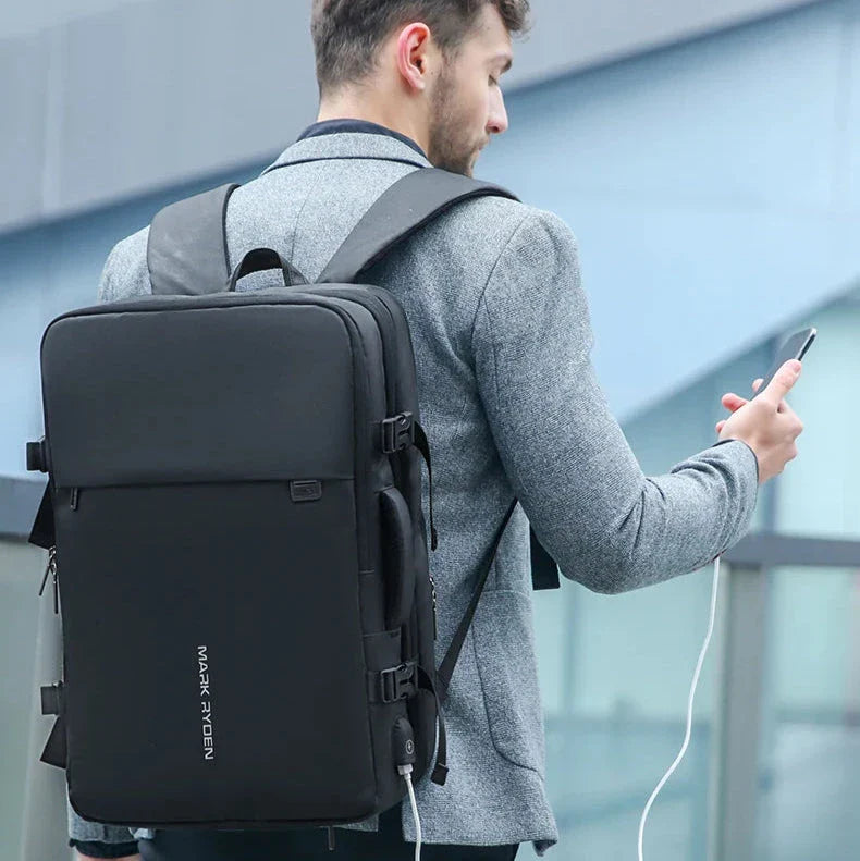 Vue de face d'un sac à dos cabine extensible et imperméable