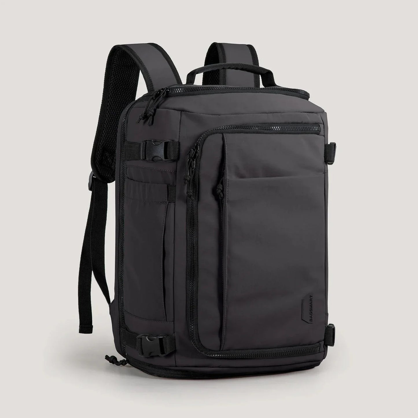 Sac à dos noir avec style sobre et fonctionnel